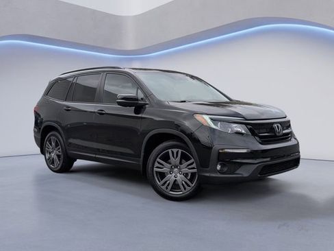 Used 2022 Honda Pilot Sport image 2
