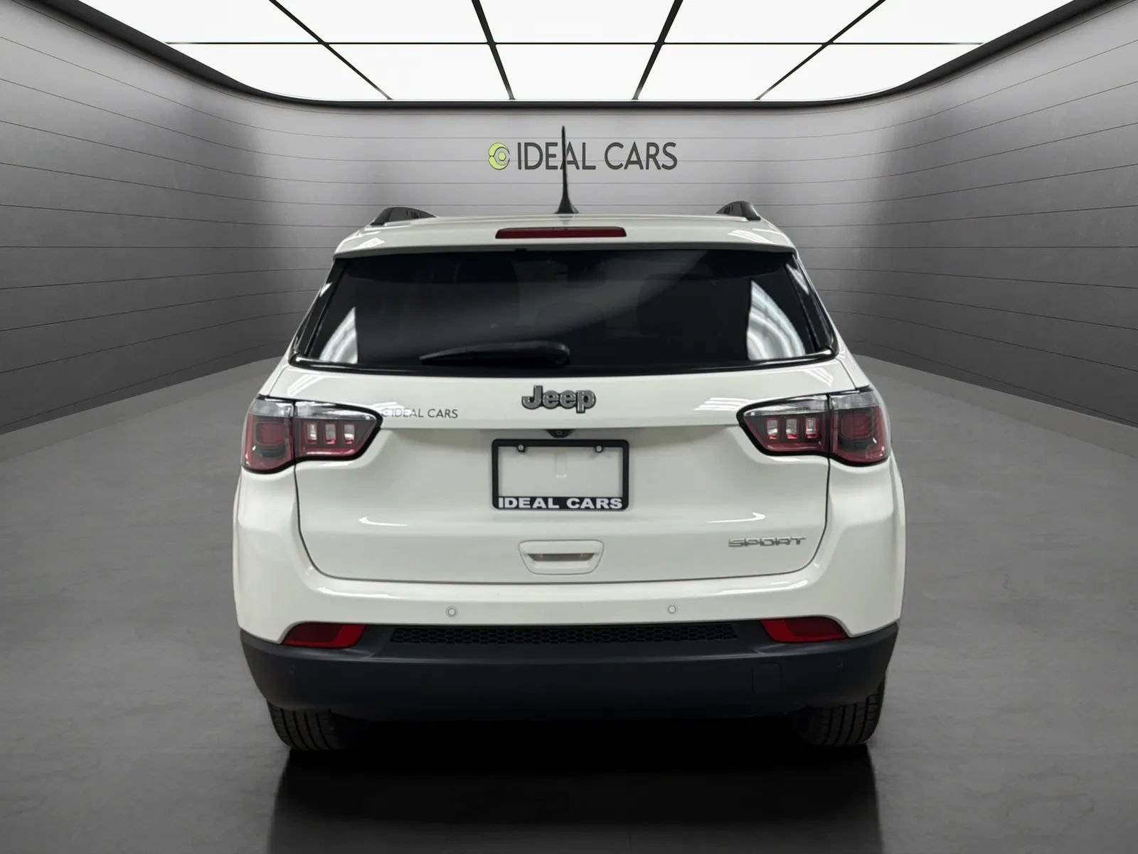 Used 2018 Jeep Compass Sport w/ Tech Group FWD image 6