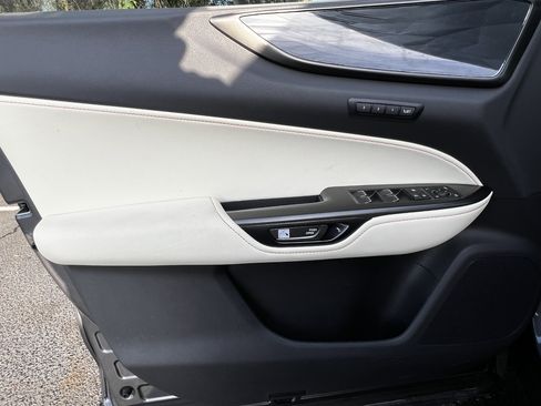 Used 2024 Lexus NX 250 FWD image 13
