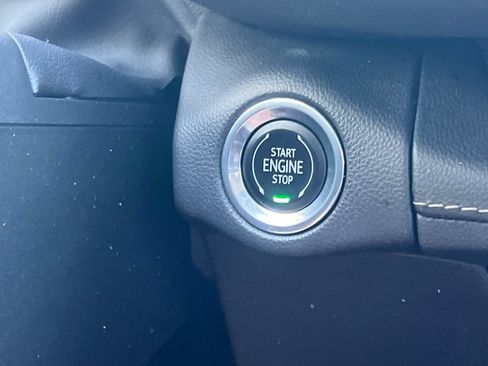 Used 2023 Buick Envision Essence FWD image 29