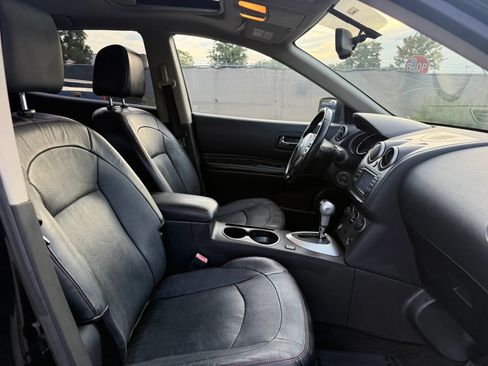 Used 2011 Nissan Rogue SV w/ SL Pkg FWD image 18