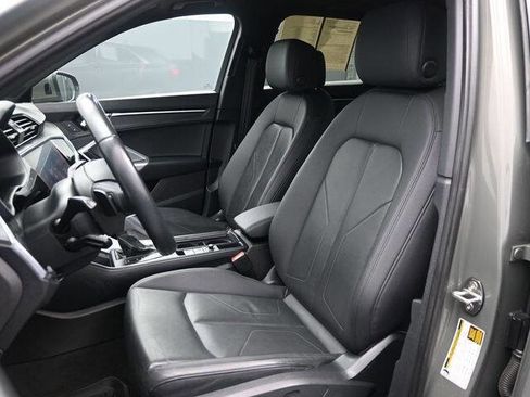 Used 2021 Audi Q3 2.0T Premium w/ Convenience Package image 5