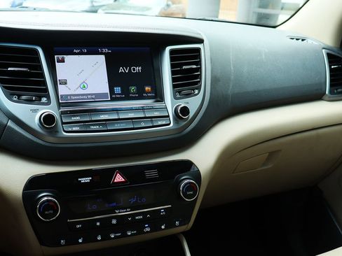 Used 2018 Hyundai Tucson Limited w/ Ultimate Package 02 image 44