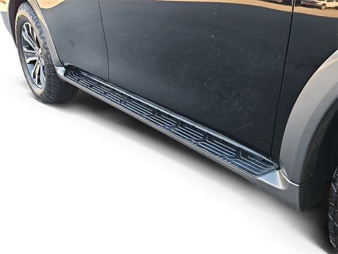 Used 2017 Nissan Armada SL image 18