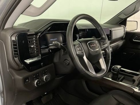 Used 2024 GMC Sierra 1500 SLT w/ SLT Premium Plus Package AWD/4WD image 20