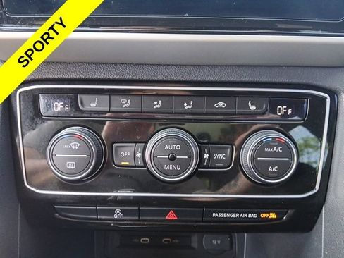 Used 2022 Volkswagen Atlas Cross Sport SE AWD/4WD image 20
