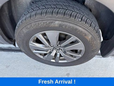 Used 2025 Nissan Pathfinder S FWD image 21