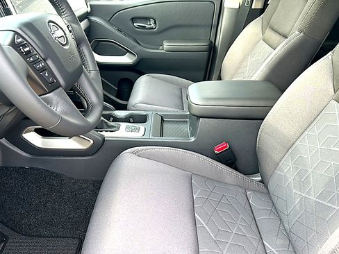 New 2026 Nissan Frontier SV w/ SV Convenience Package image 10