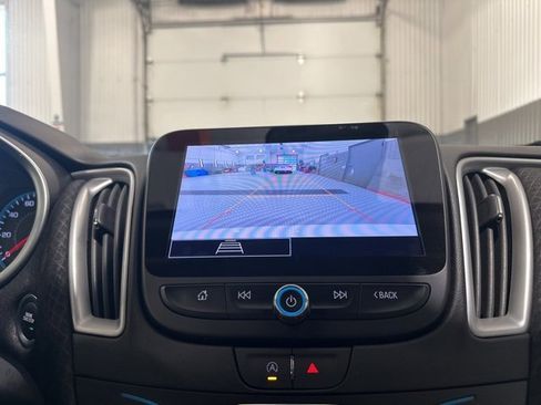 Used 2024 Chevrolet Malibu LT image 23