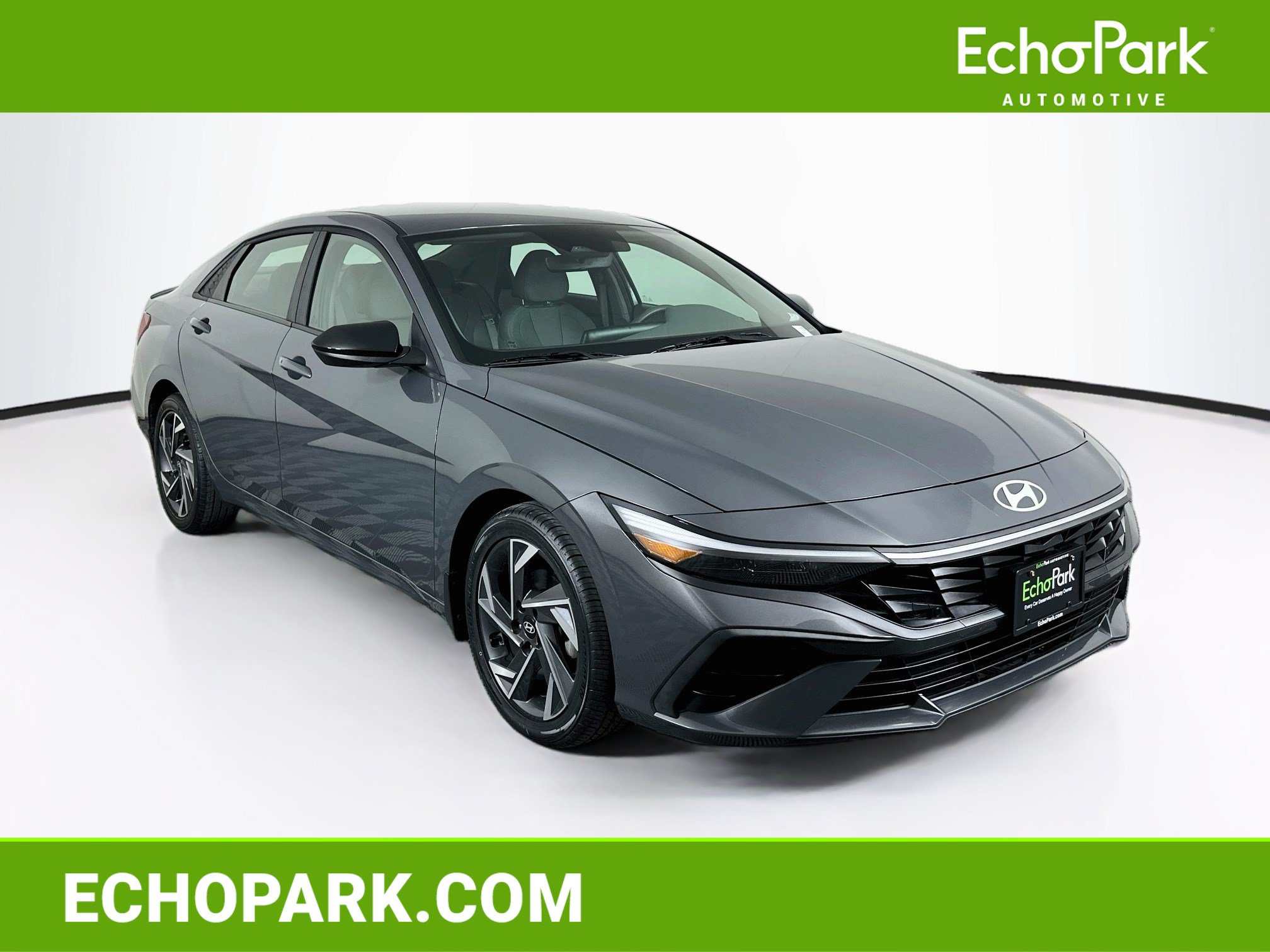 Used 2025 Hyundai Elantra Sport FWD image 1
