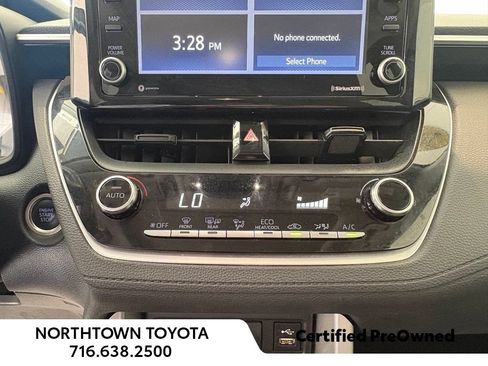 Used 2022 Toyota Corolla Cross LE w/ Moonroof Package AWD/4WD image 25