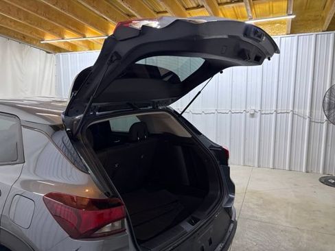 Used 2021 Chevrolet TrailBlazer LS FWD image 10