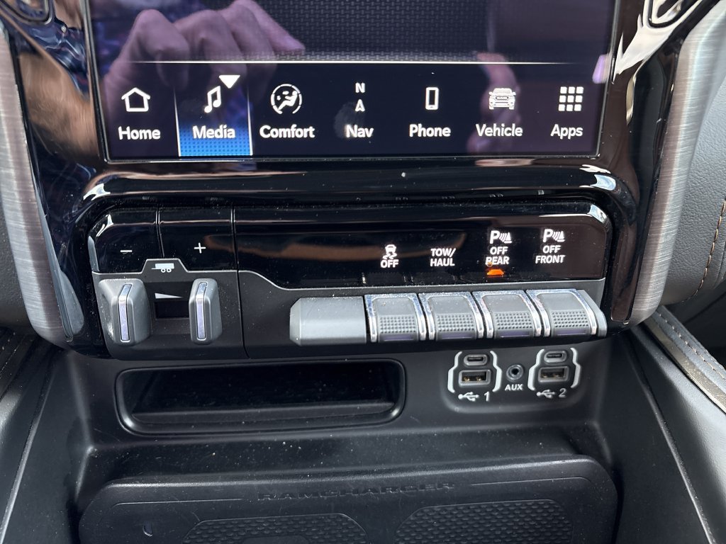 Used 2022 RAM 1500 Limited AWD/4WD image 27