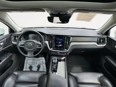 Used 2022 Volvo S60 B5 Inscription w/ Advanced Package FWD image 10
