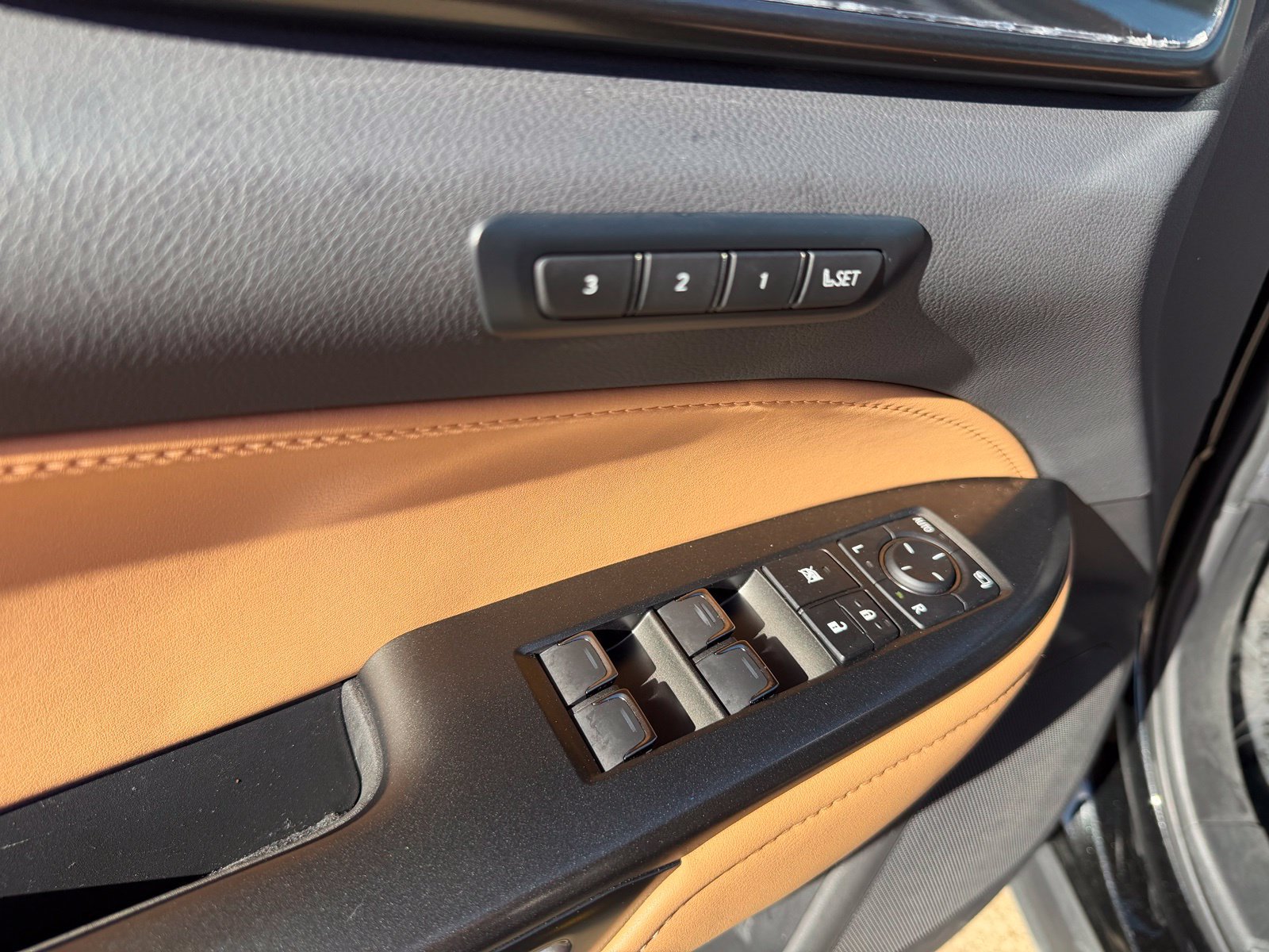 Used 2024 Lexus NX 250 FWD image 28