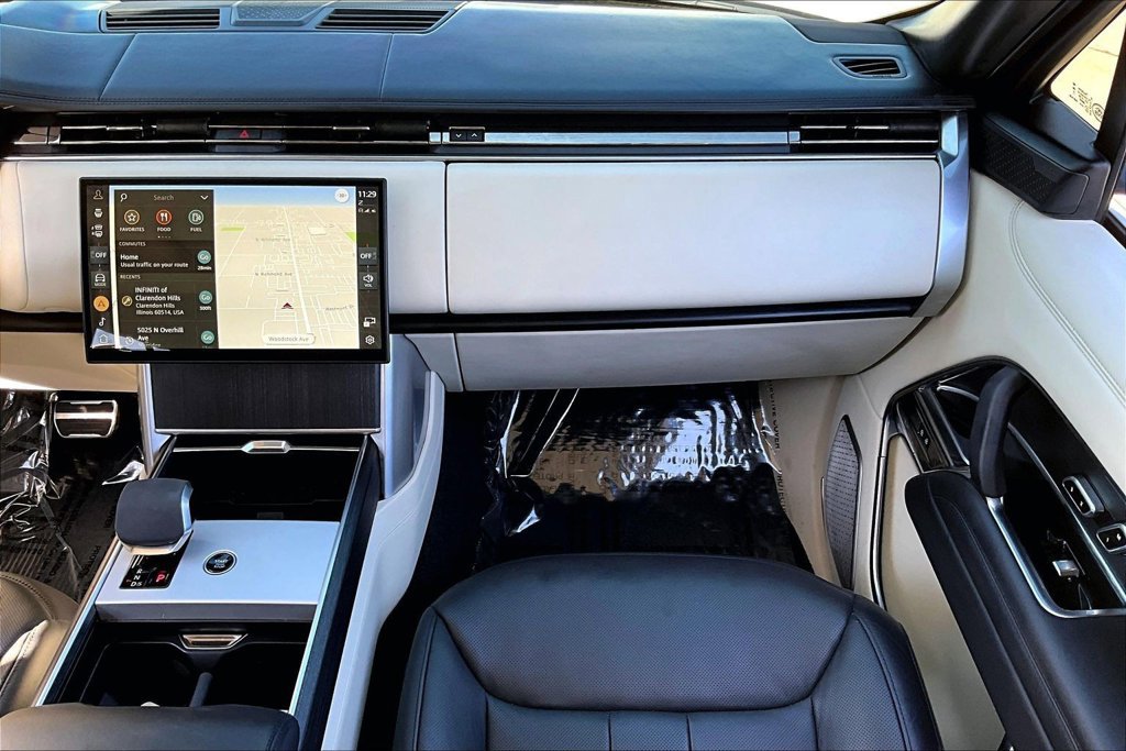 Used 2024 Land Rover Range Rover Long Wheelbase Autobiography AWD/4WD image 26