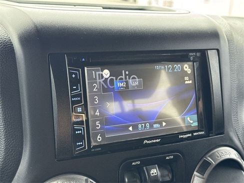 Used 2015 Jeep Wrangler Unlimited Sport w/ Quick Order Package 24S image 18