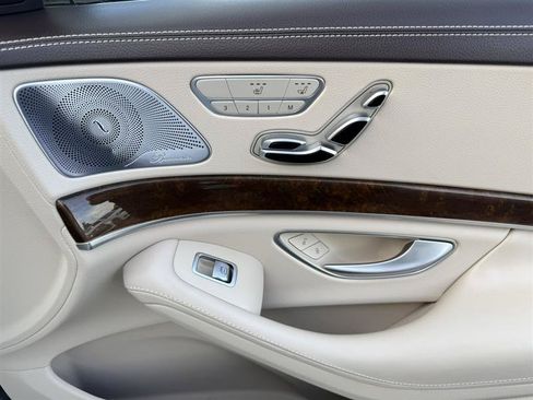 Used 2017 Mercedes-Benz S 550 4MATIC Sedan image 13