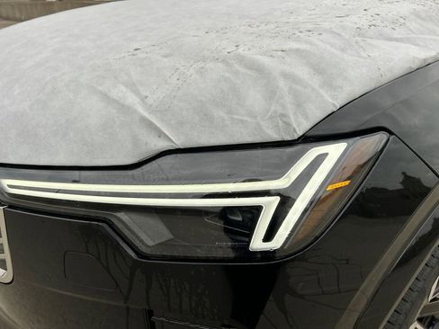 New 2026 Volvo XC90 T8 Ultra w/ Protection Package Premier AWD/4WD image 7