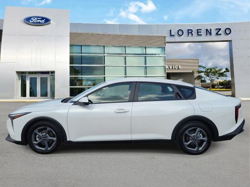 Used 2025 Kia K4 FWD image 8