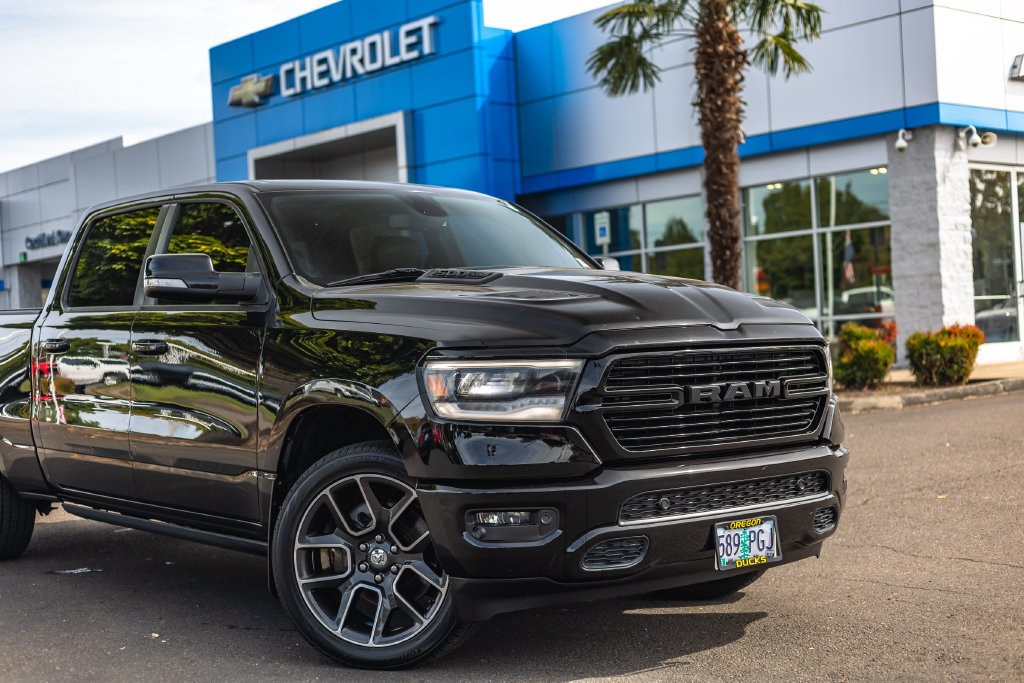 Used 2019 RAM 1500 Sport w/ Leather & Sound Group AWD/4WD image 3