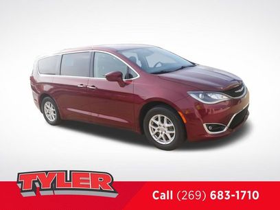 Used 2020 Chrysler Pacifica Touring w/ Cold Weather Group