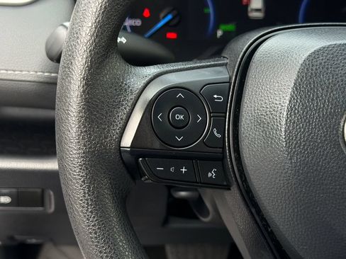 Used 2025 Toyota RAV4 XLE AWD/4WD image 24