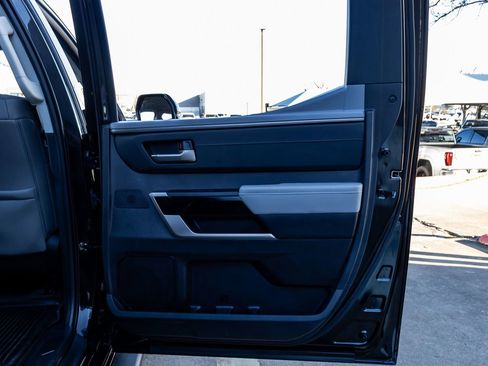 Used 2023 Toyota Tundra Limited image 39