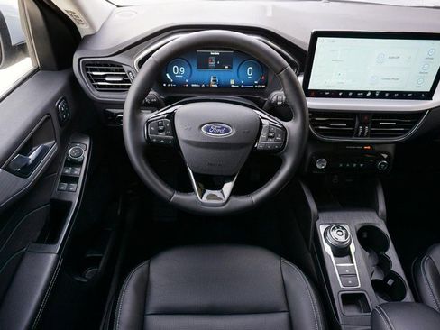 Used 2025 Ford Escape Platinum image 36