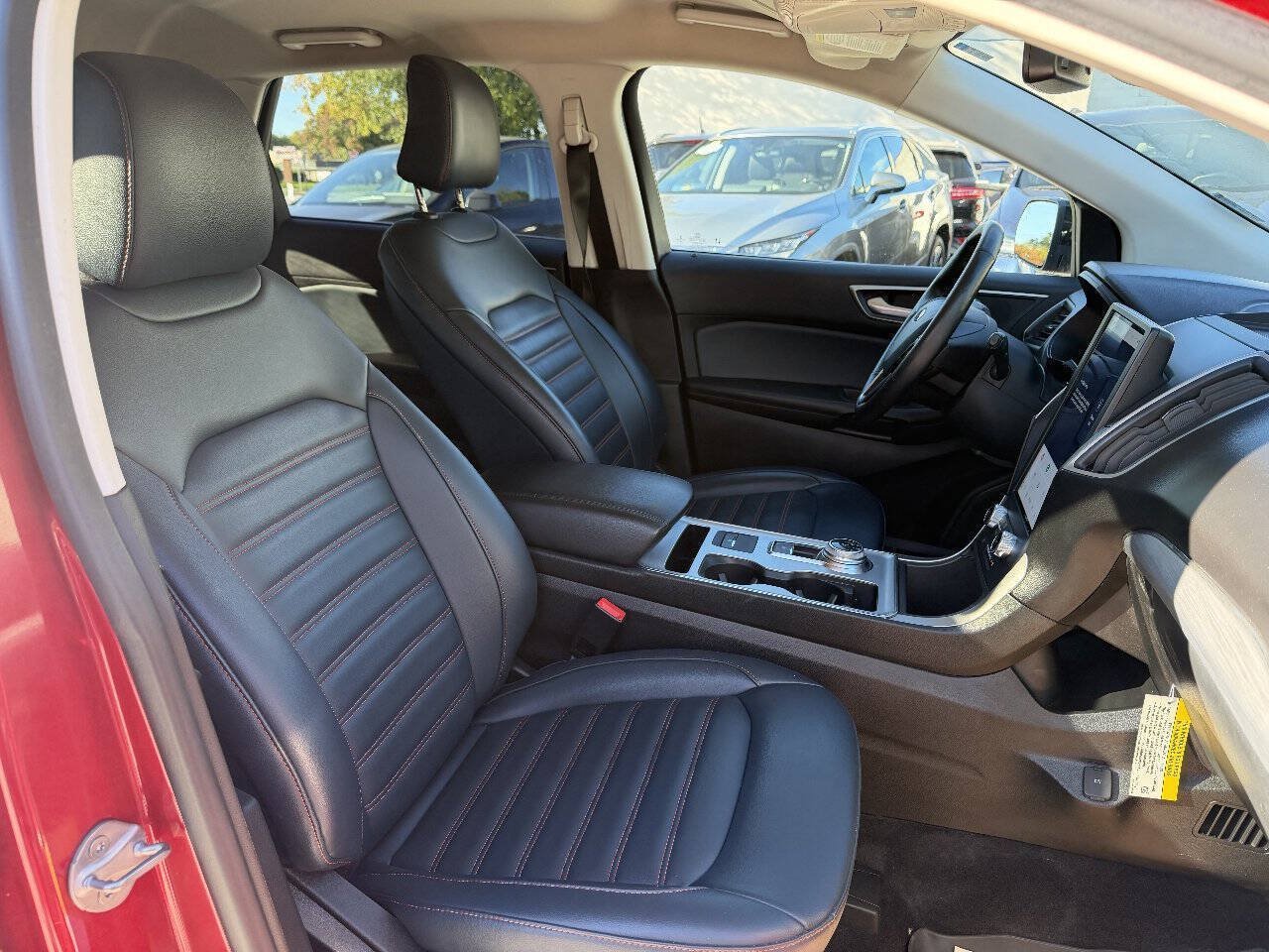 Used 2022 Ford Edge SEL w/ Sport Appearance Package AWD/4WD image 10