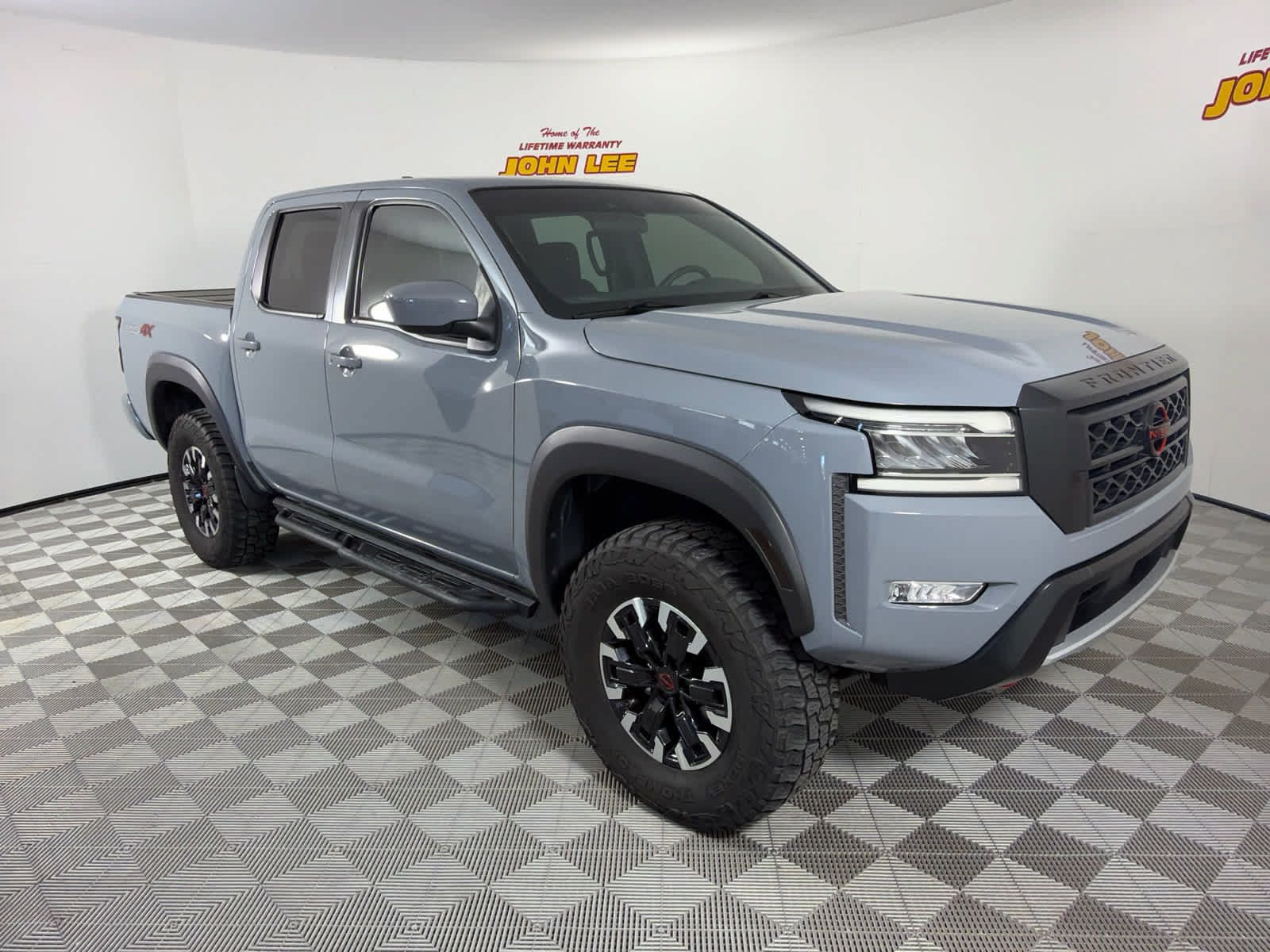Certified 2024 Nissan Frontier PRO-4X w/ Technology Package AWD/4WD image 8