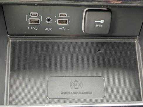 Used 2023 Jeep Grand Cherokee L Laredo RWD image 22