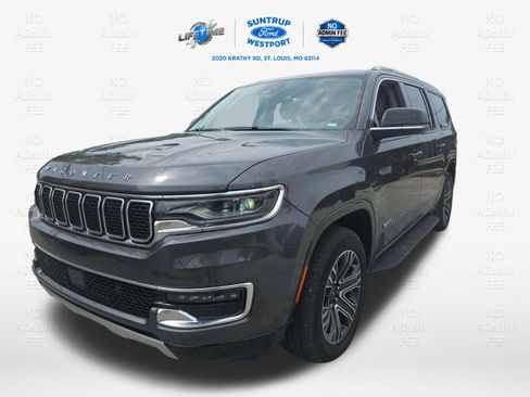 Used 2024 Jeep Wagoneer L Series II RWD image 23