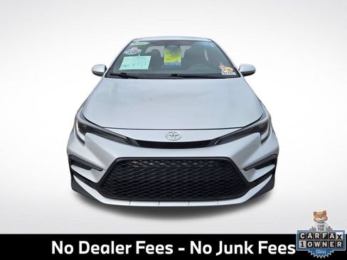 Used 2023 Toyota Corolla SE FWD image 2