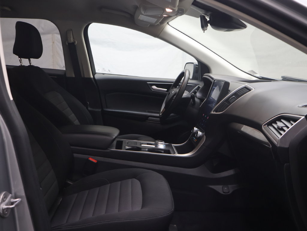 Used 2024 Ford Edge SE w/ Black Appearance Package AWD/4WD image 9