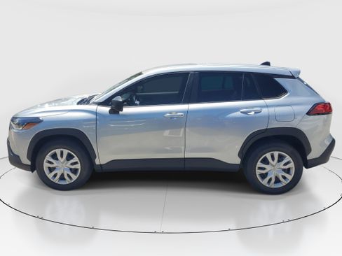 Used 2023 Toyota Corolla Cross L FWD image 6