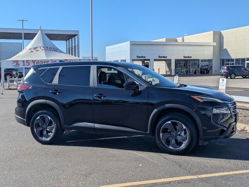 Certified 2025 Nissan Rogue SV image 8