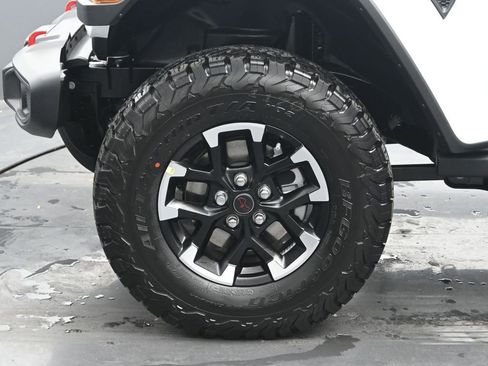 New 2026 Jeep Wrangler Unlimited Rubicon w/ Safety Group image 36