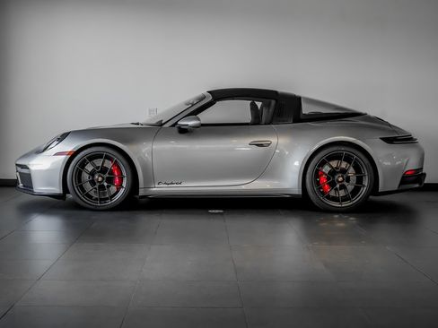 Used 2026 Porsche 911 Targa 4 GTS image 2
