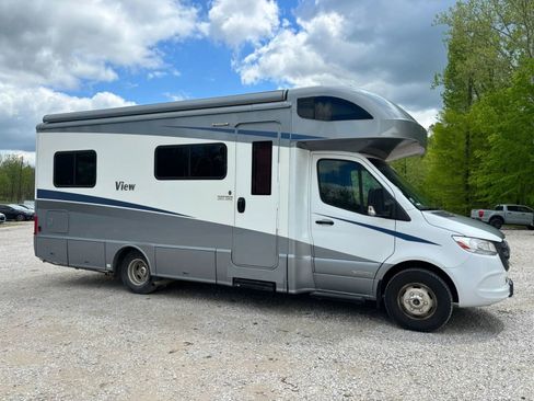 Used 2019 Mercedes-Benz Sprinter 170 image 1