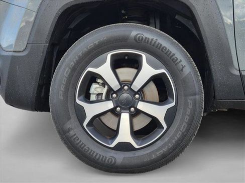 Used 2022 Jeep Renegade Trailhawk AWD/4WD image 24