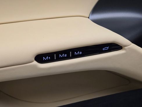 Used 2025 Ferrari 12Cilindri RWD image 37