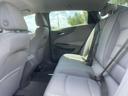 Used 2021 Chevrolet Malibu LS w/ LPO, Convenience Package 1 FWD image 9