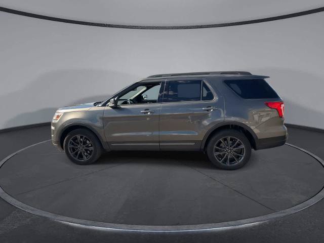 Certified 2018 Ford Explorer XLT w/ Equipment Group 202A AWD/4WD image 5