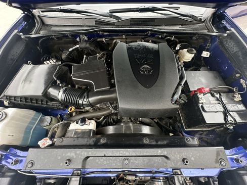 Used 2023 Toyota Tacoma SR image 33