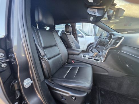 Used 2016 Jeep Grand Cherokee Limited AWD/4WD image 12