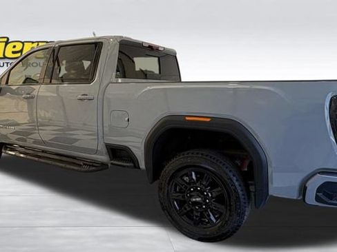 Used 2024 GMC Sierra 2500 AT4 w/ Technology Package AWD/4WD image 2
