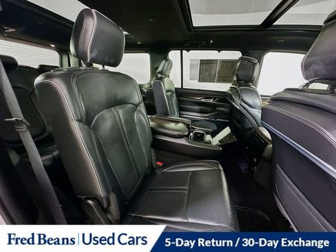 Used 2023 Jeep Grand Wagoneer Series II image 32