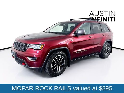 Used 2019 Jeep Grand Cherokee Trailhawk w/ Trailhawk Luxury Group AWD/4WD image 3