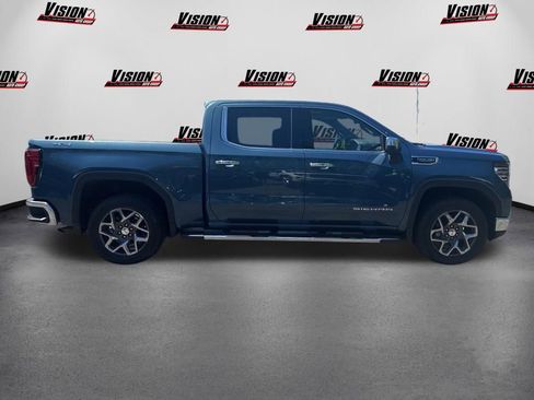 Used 2024 GMC Sierra 1500 SLT w/ SLT Premium Package AWD/4WD image 4